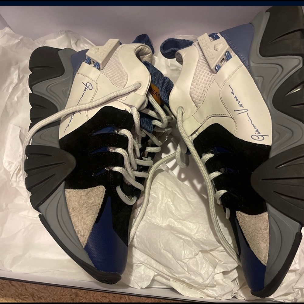 Versace size 39